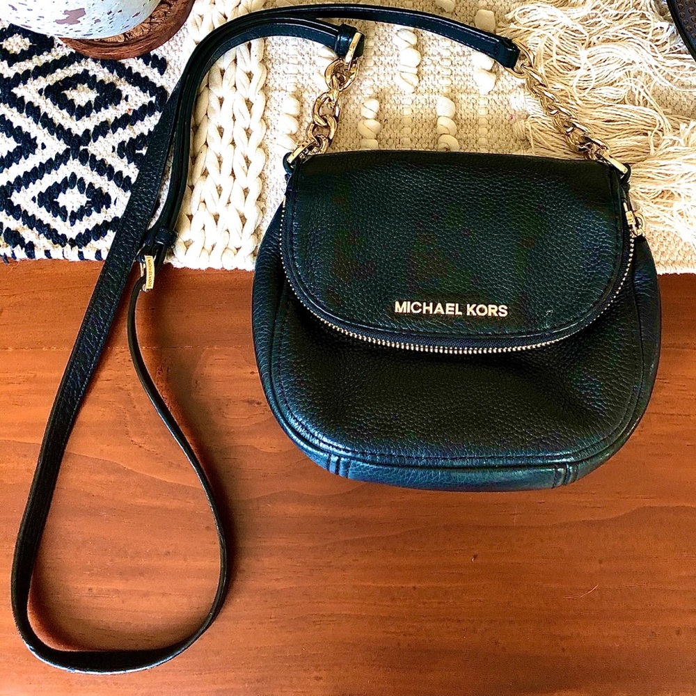 Black leather Michael Kors crossbody purse
